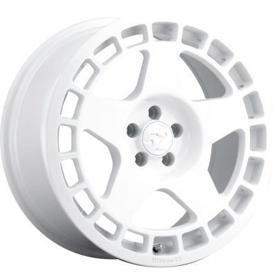 Fifteen52  Turbomac  Rally White Wheel  17x7.5  (+30 )  4x100