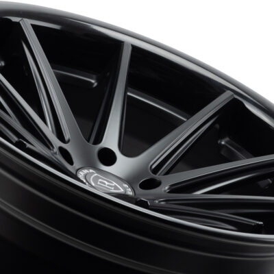 Rohana RFC10 Matte Black/Gloss Black Lip 20x11 (+40)5x120