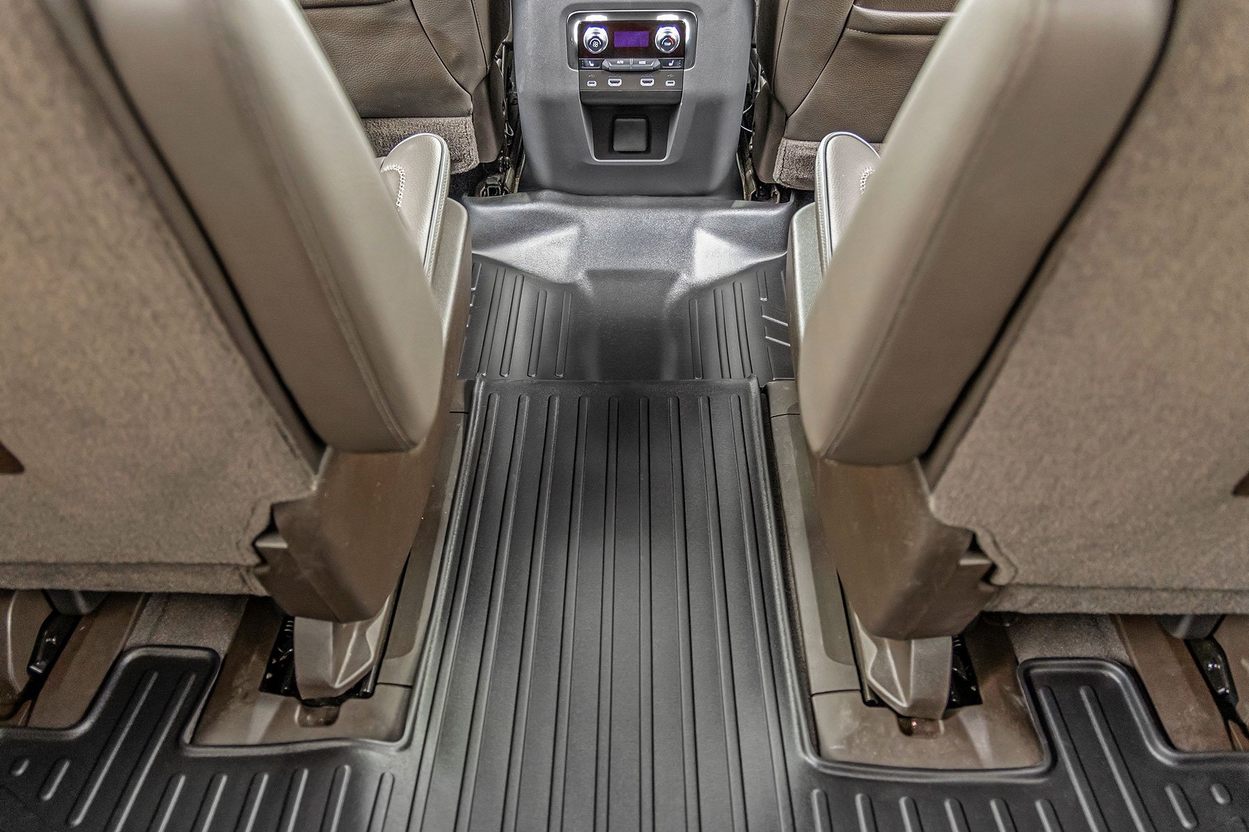 Floor Mats | FR & RR | FR/RR Bucket | Chevy/GMC Tahoe/Yukon 2WD/4WD (21-24) - Image 3
