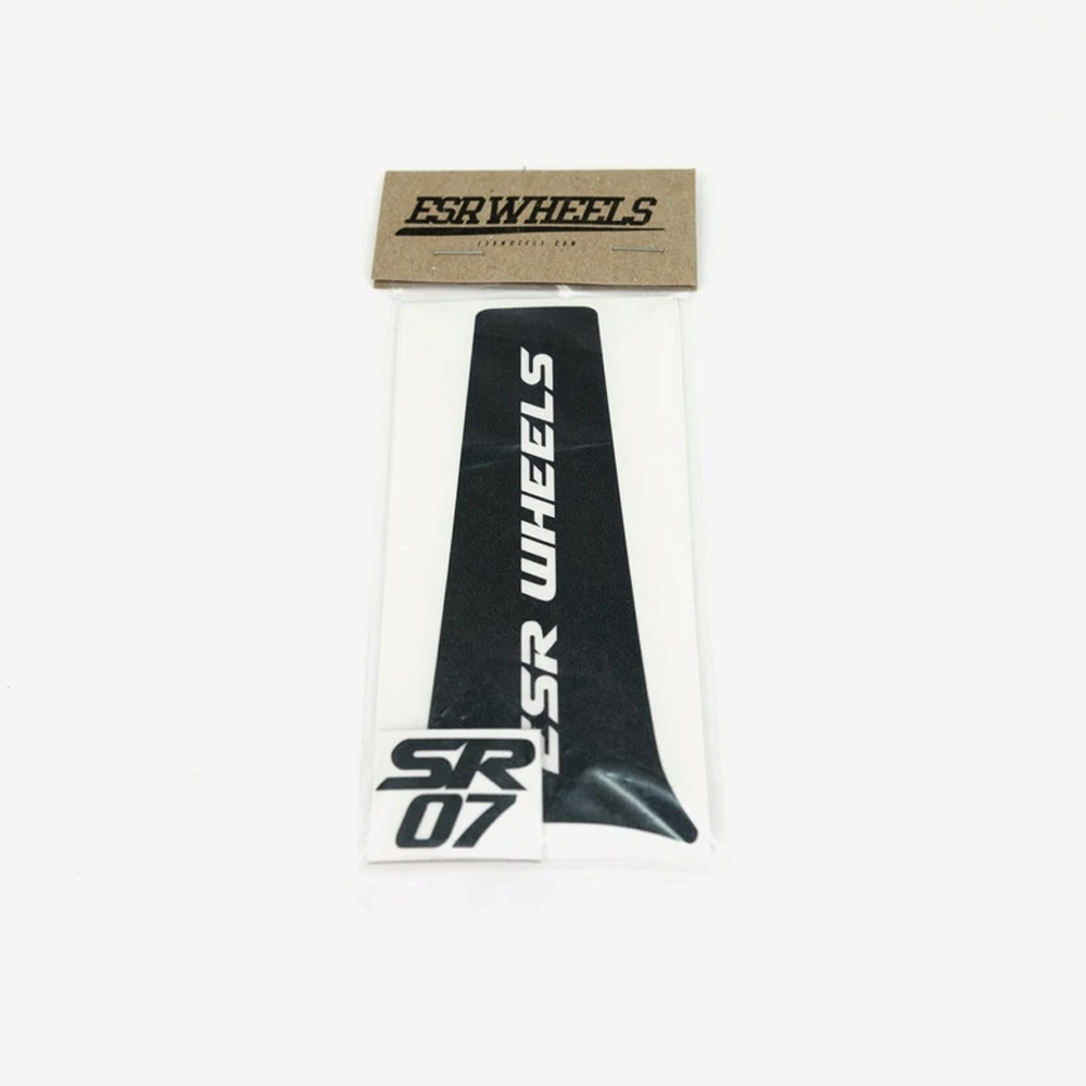 Esr Wheels    ()