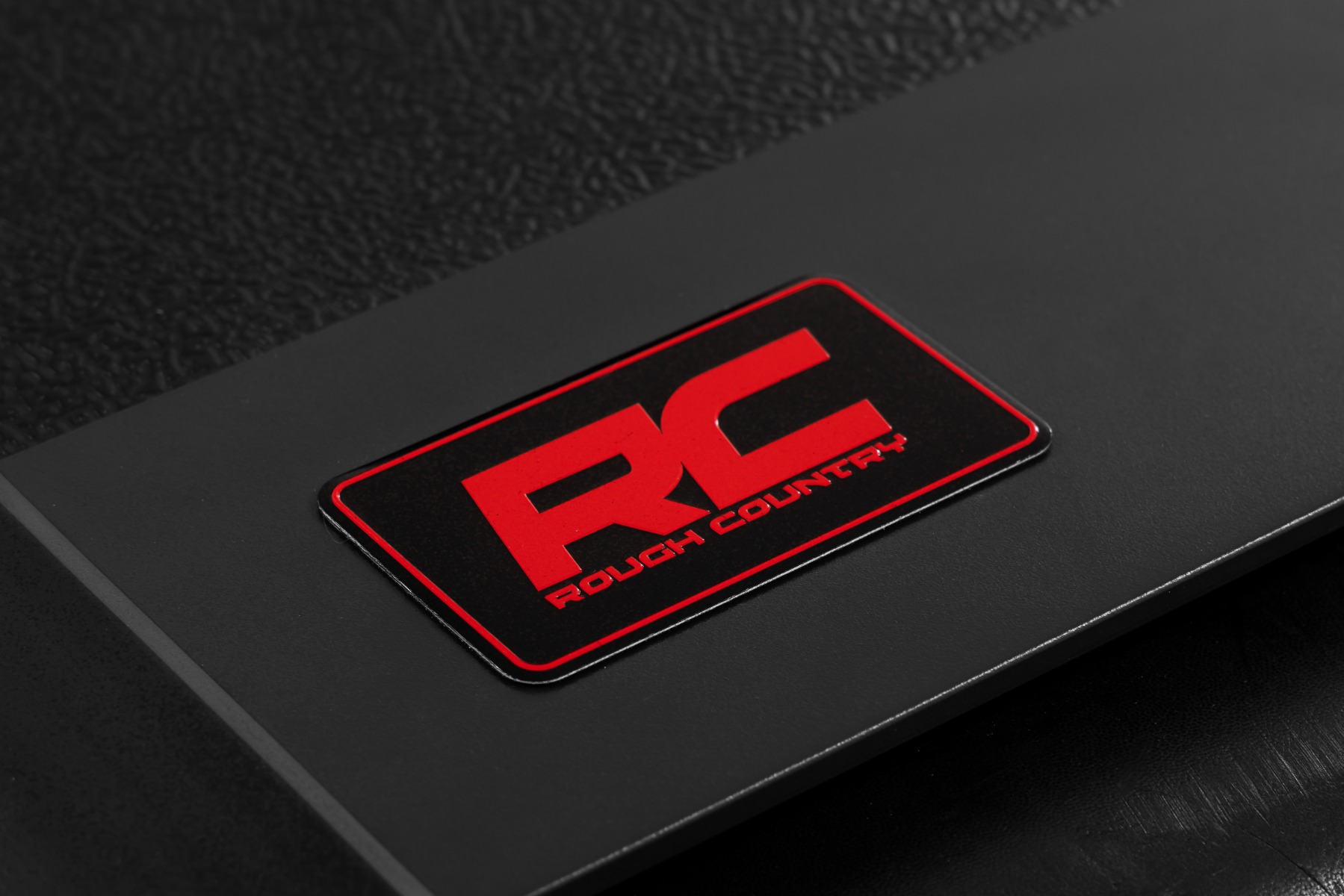 Hard Low Profile Bed Cover | 6'10" Bed | Ford F-250/F-350 Super Duty (99-16) - Image 4