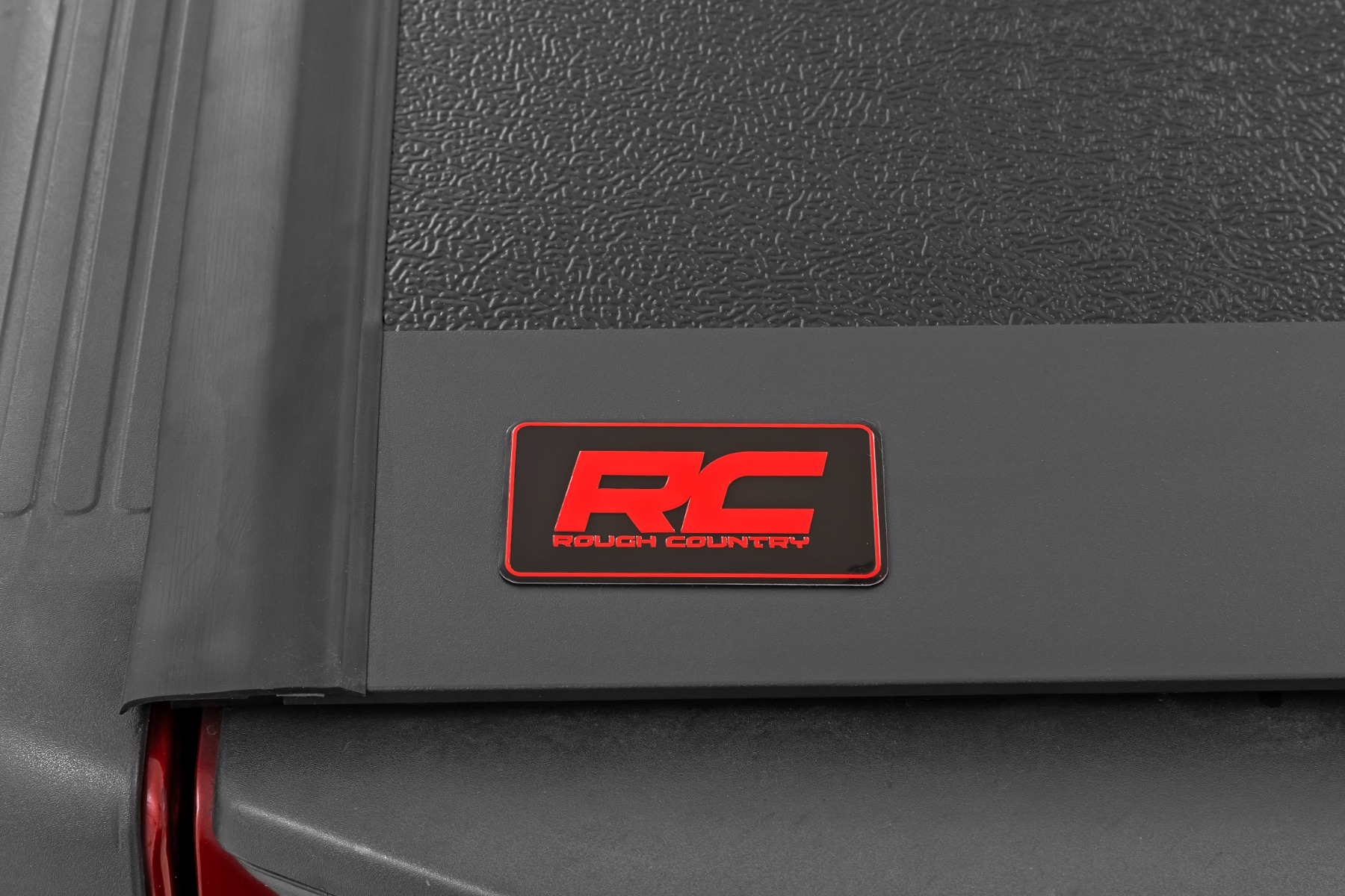 Hard Low Profile Bed Cover | 5' Bed | Cargo Mgmt | Nissan Frontier (05-21) - Image 4