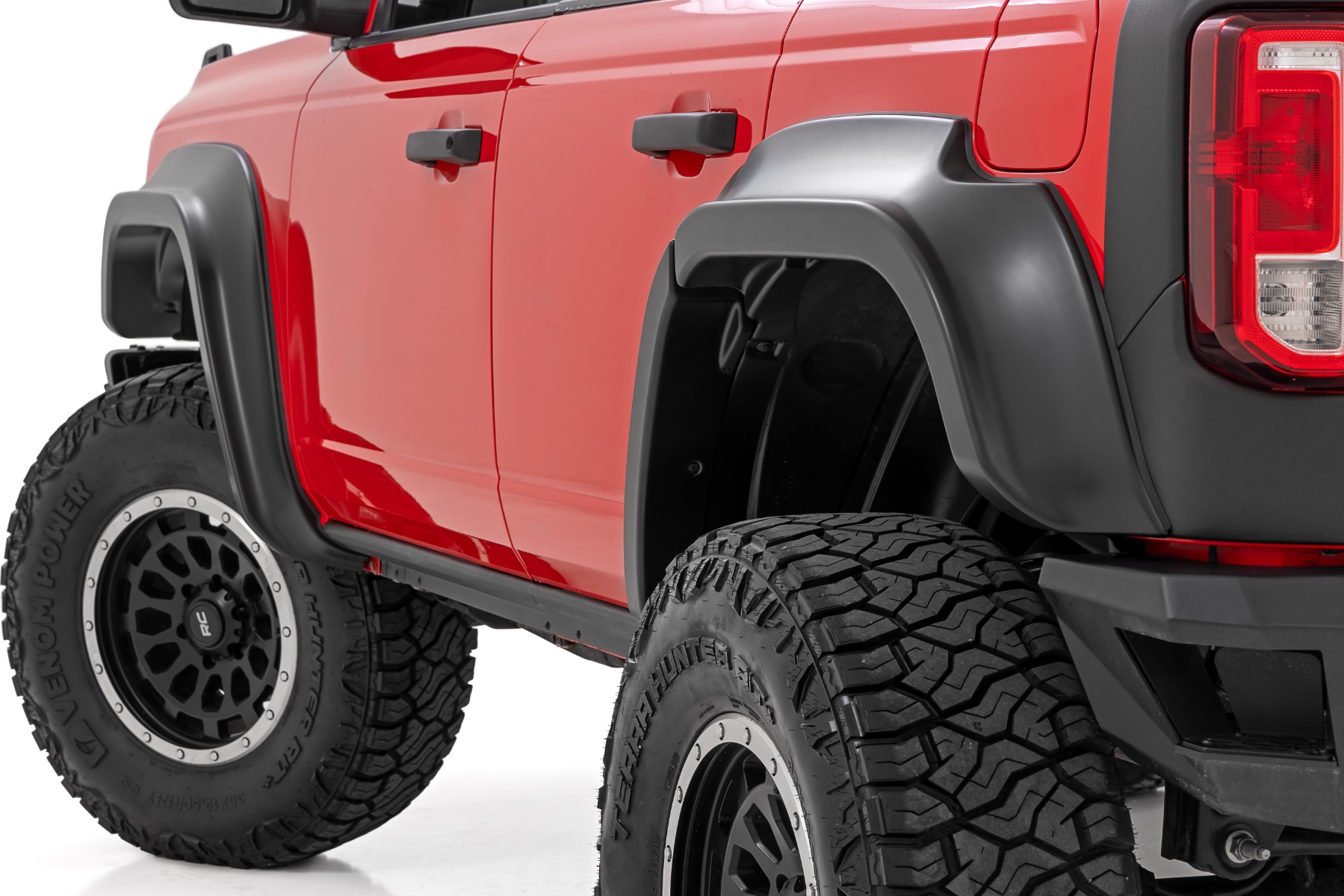 Fender Flares | YZ Oxford White | Ford Bronco 4WD (2021-2025)