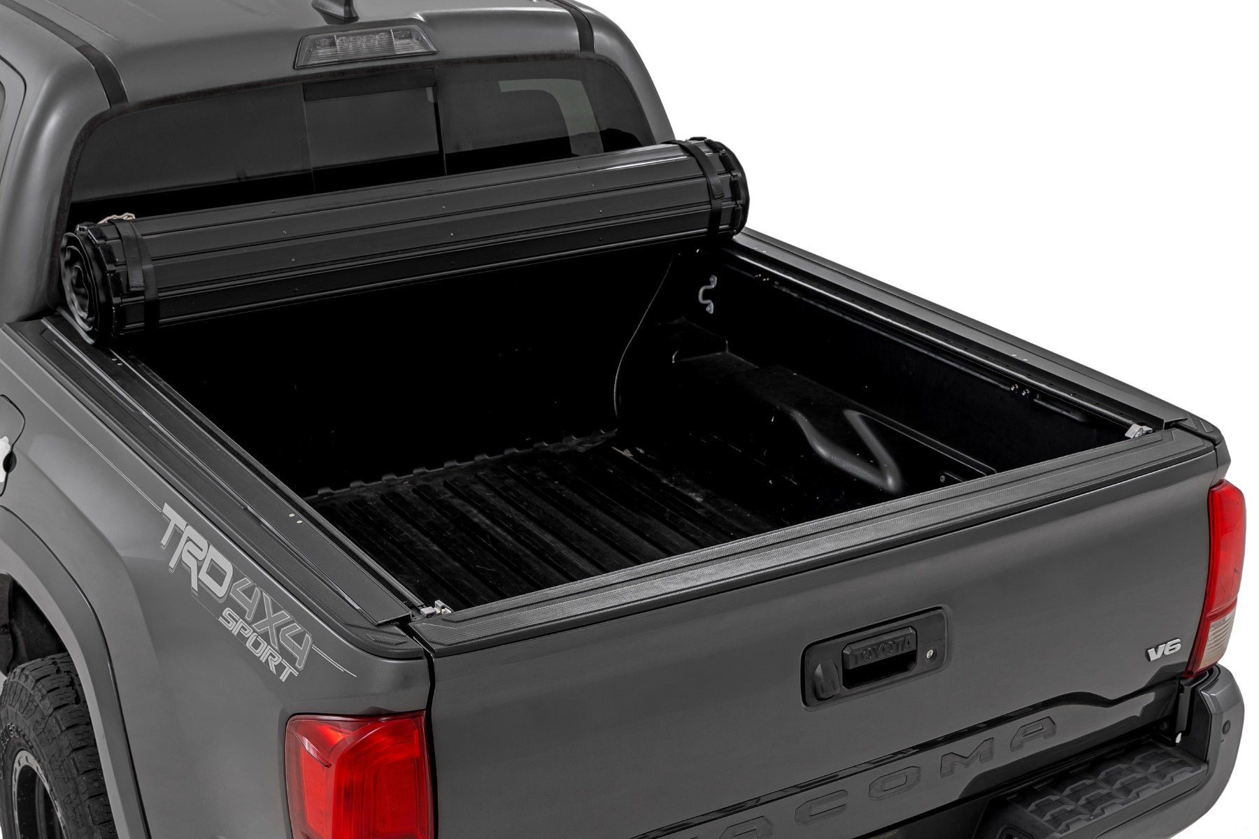 Hard Roll Up Bed Cover | 5' Bed | Toyota Tacoma 2WD/4WD (2016-2023) - Image 2