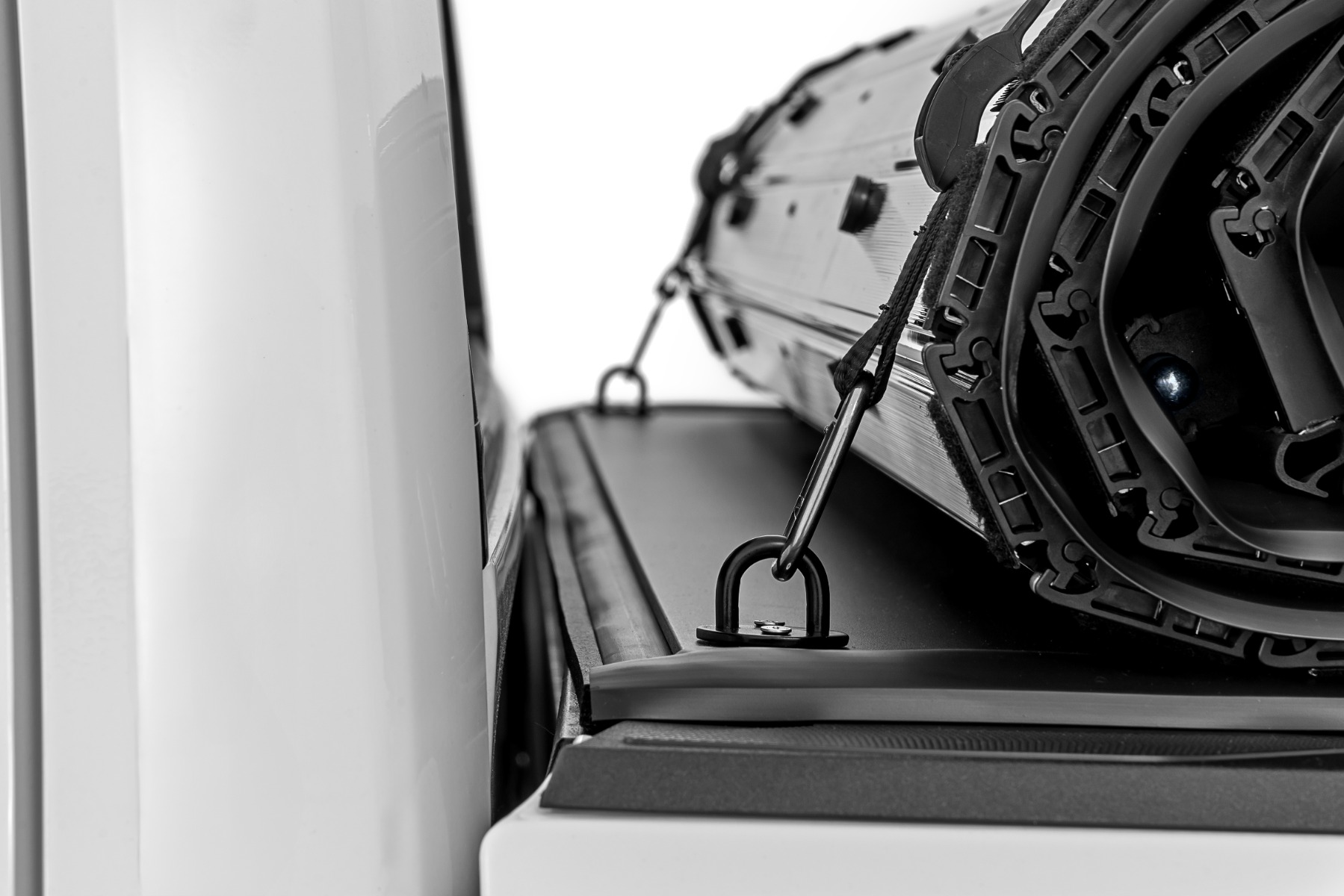 Hard Roll Up Bed Cover | 5'7" Bed | Toyota Tundra 2WD/4WD (2022-2025) - Image 4