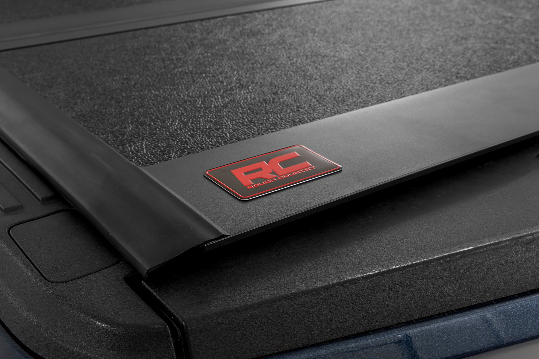 Hard Low Profile Bed Cover | 5' Bed | Ford Ranger 2WD/4WD (2024-2026) - Image 5