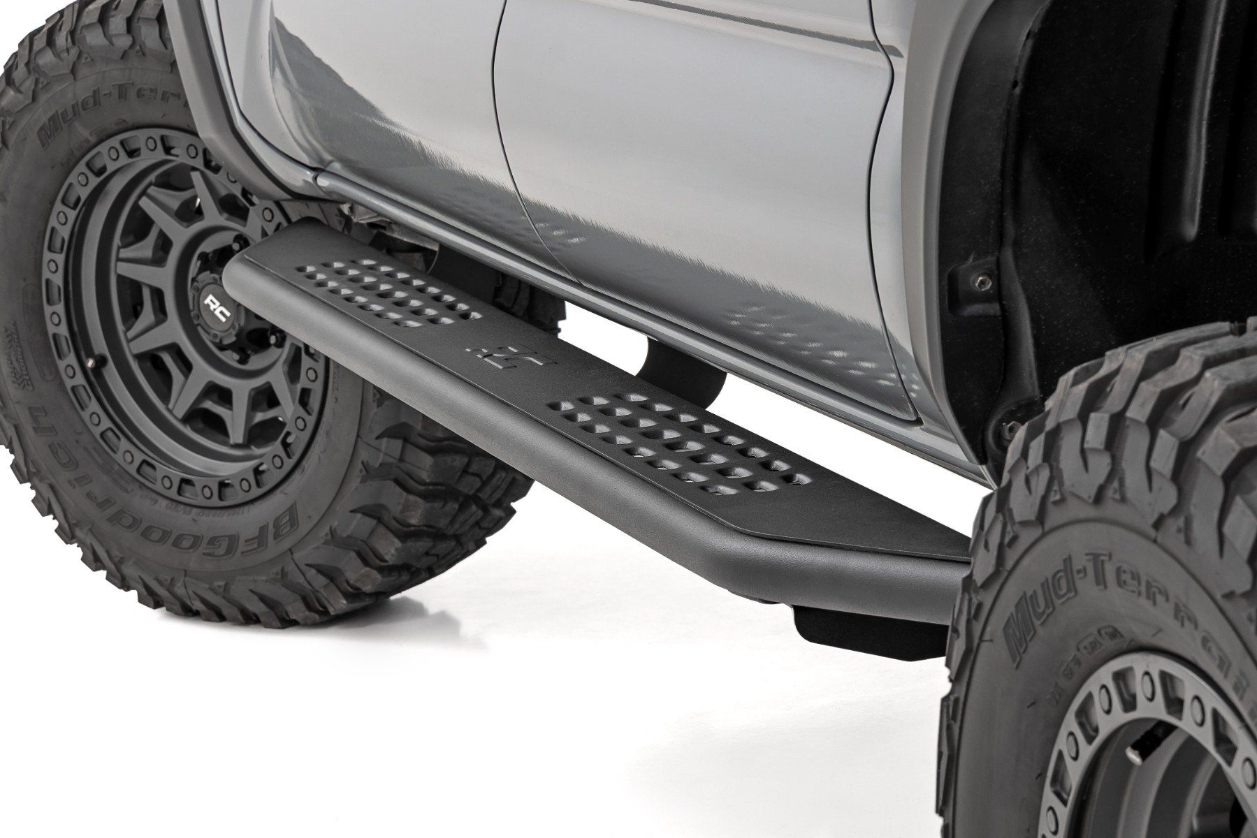 OV2 Running Boards | Side Step Bars | Crew Cab | Toyota Tacoma (2016-2023)
