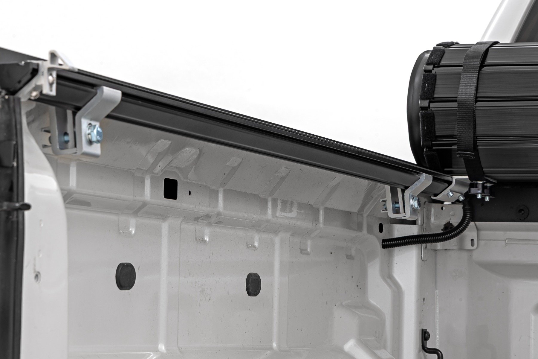 Hard Roll Up Bed Cover | 5' Bed | Ford Ranger 2WD/4WD (2019-2023) - Image 5