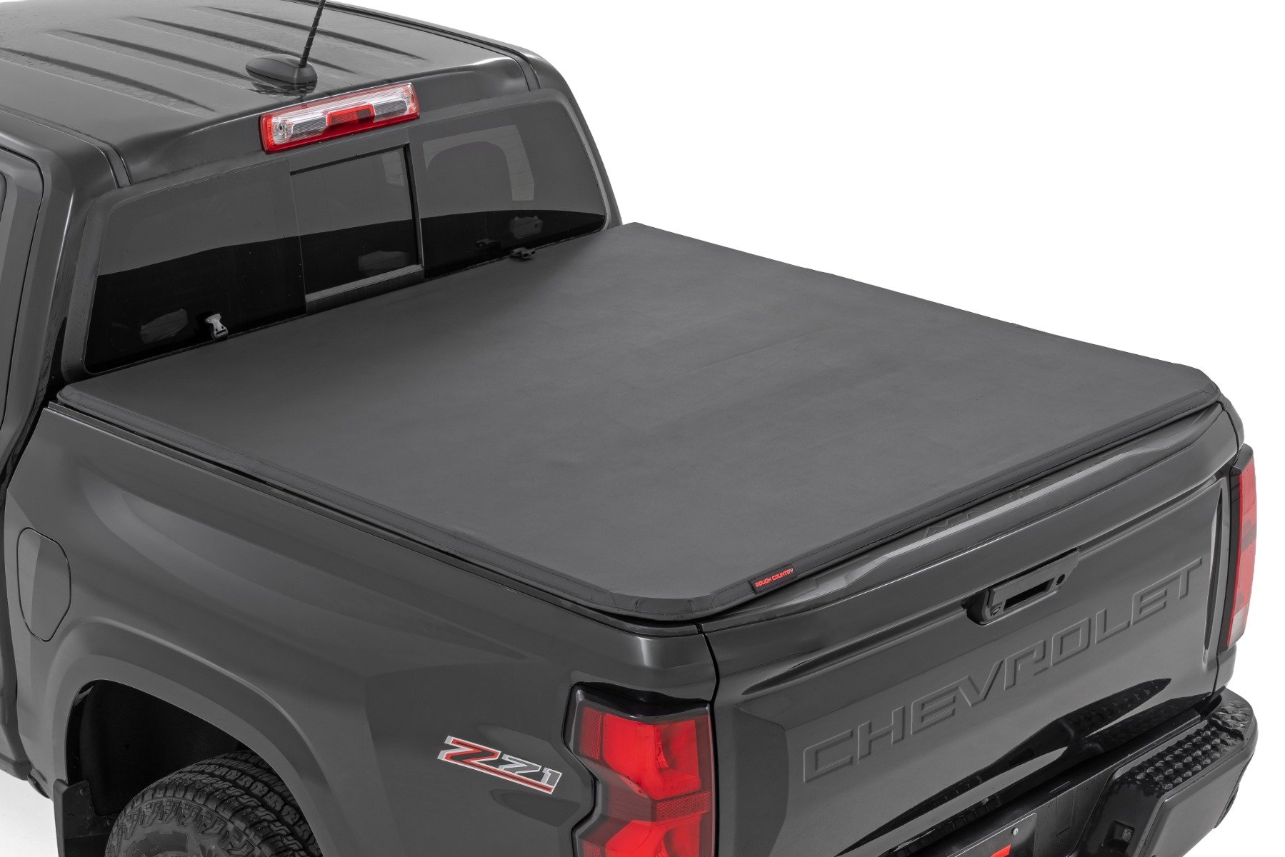 Soft Tri-Fold Bed Cover | 5' Bed | Chevy/GMC Canyon/Colorado 2WD/4WD (23-25)