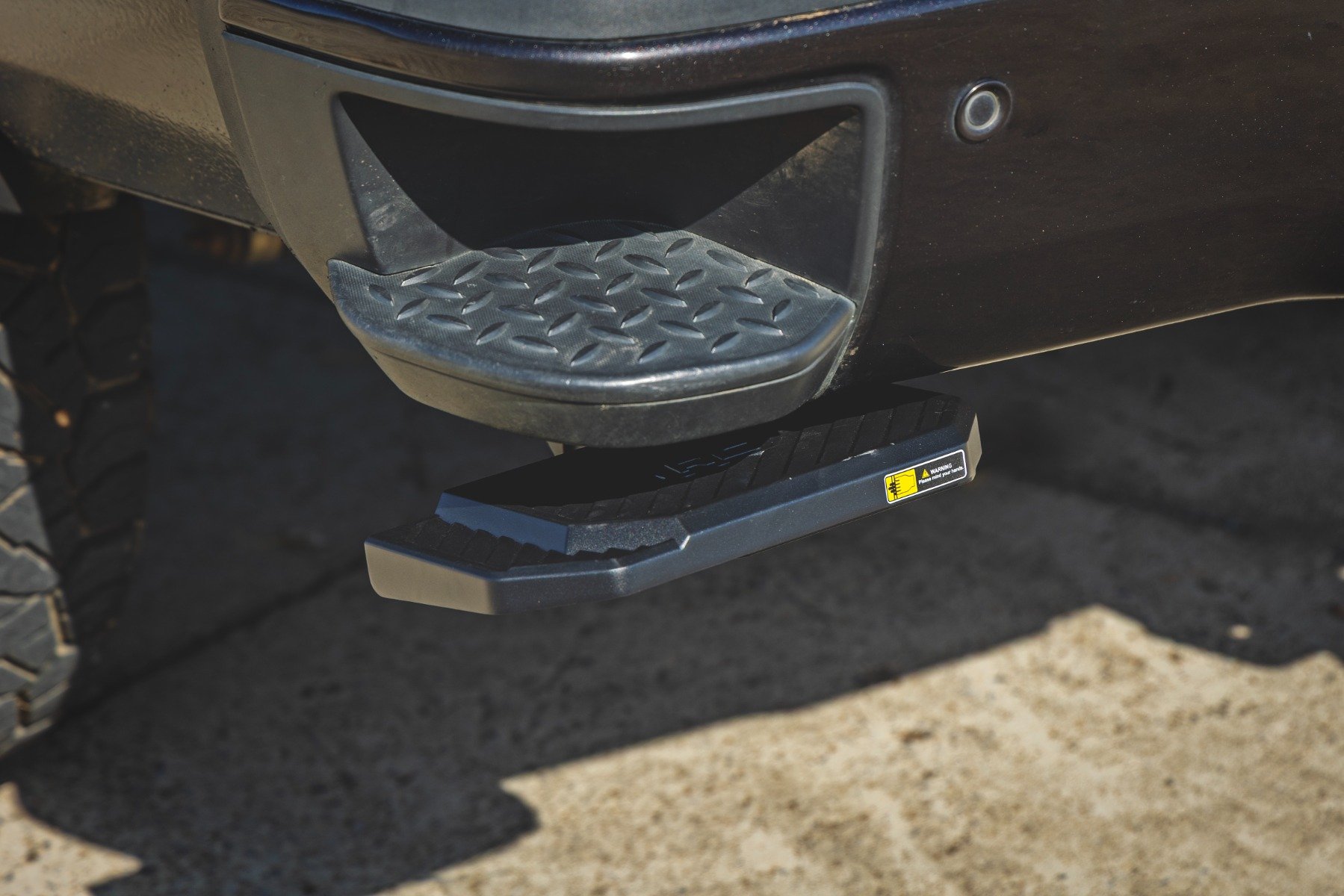 Retractable Bed Step | Manual Pull | Chevy/GMC 2500HD/3500HD (15-19) - Image 4